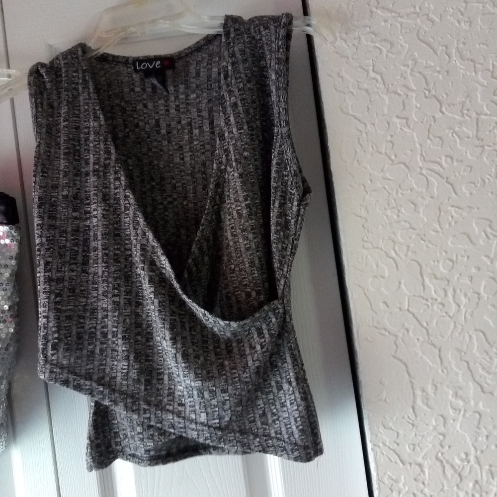 Grey Criss-Cross blouse love